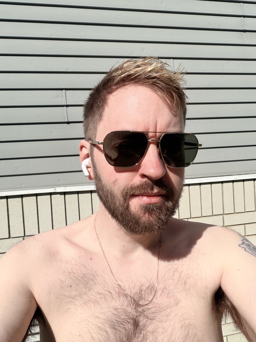Traderboyfriend's tweet photo. About me: Glo'd up and lost 130+ lbs while streaming. Many people saw my ascension. 5'11 158lbs Canadian, pure blooded German and Aryan. Purest white left in the world looking for either a petite Asian or another white person to share my DNA. Likes gaming, cooking, clingy +points https://t.co/BGggUzboAA