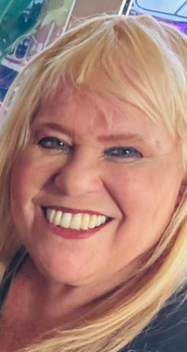 marianata2014's tweet photo. @LaLinternaon SON DE VERDAD ESOS DIENTES??!!! Y ALGUIEN QUE LE ACOMODE LA CHICHILUCA!!! IGUAL LO HORRIBLE DE AFUERA NO SUPERA LO HORRIBLE QUE TIENE ADENTRO https://t.co/mf9FbbUXW8