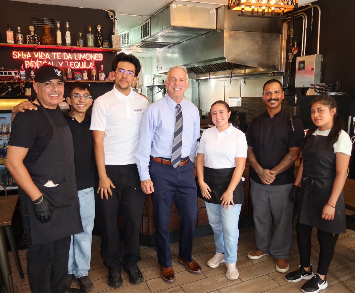 JoeLombardoNV's tweet photo. Great to stop by Ana’s Taco Grill Reno for some great tacos and support a local business. 

Thank you to Edgar and his staff for the warm welcome and 10/10 service. https://t.co/9eidApn3g2