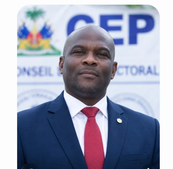 TheNancyRoc's tweet photo. 🇭🇹On attend le président du @cep_haiti , Mr Peterson Pierre-Louis, au tournant : si, après cette réunion, les candidats sous sanctions sont autorisés à entrer dans la course électorale, il devra répondre de cette décision. La crédibilité du processus est en jeu! #NRoc https://t.co/IDnP0iRvrw