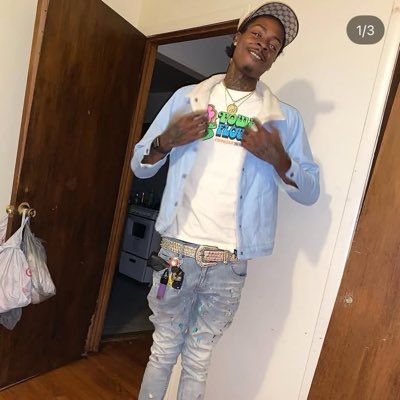 Only1Luckyy's tweet photo. #NewProfilePic https://t.co/N46g2wqrMD