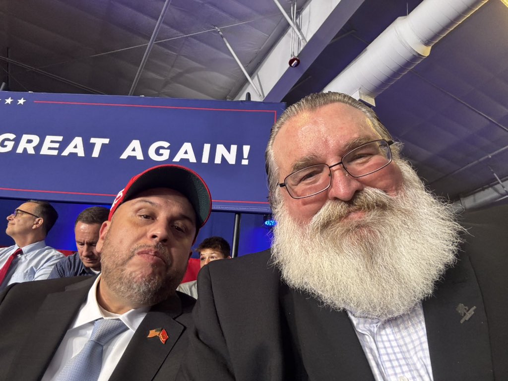 Beardvet's tweet photo. Some of my Favorite Patriots attending the President Trump Rally in Nebraska https://t.co/GqNKjTAZdj