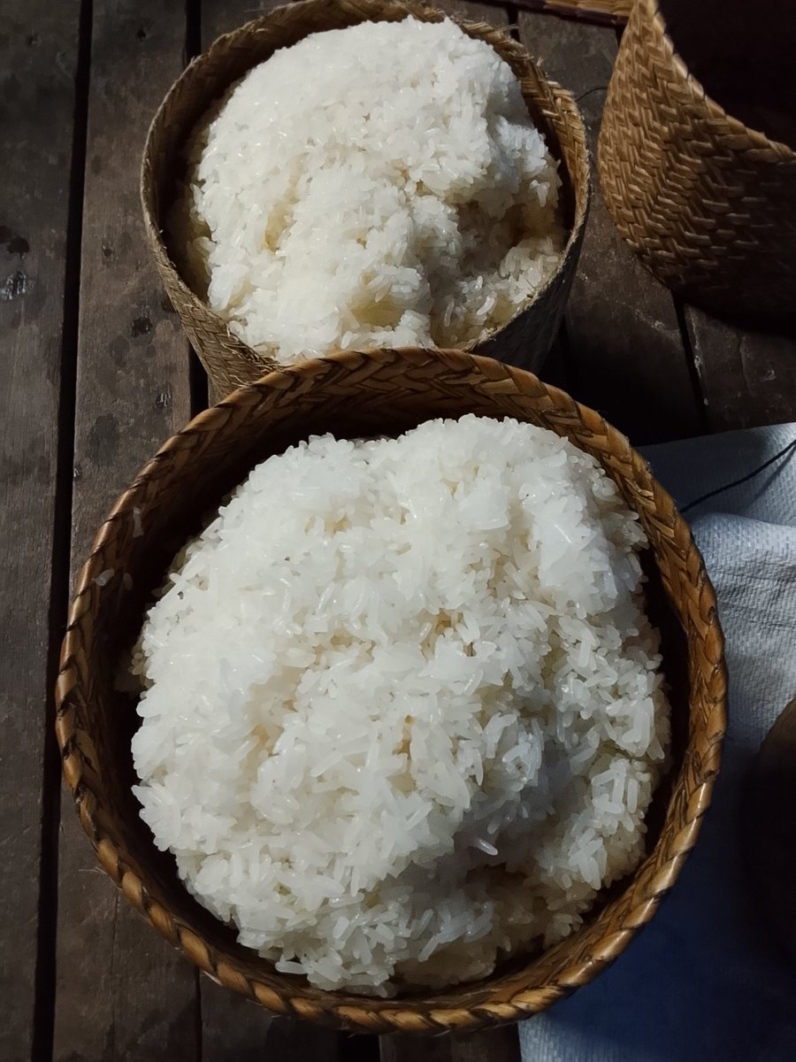xc8ym8's tweet photo. อรุณสวัสดิ์ยามเช้าข้าวเหนียวร้อนๆ https://t.co/bQ1DuzwuIa