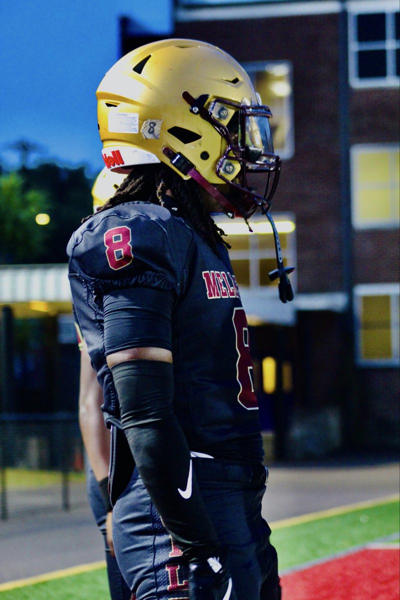 Lamarius_Cooper's tweet photo. Here’s a few pictures and plays from last Friday’s game @CSmithScout @TavarcoJ16 @TnVarsity @RonaldSher6 @SchwartzAthSpot @JohnnySchmitt_7 @coachT_ISU @coacht_ash #AGTG✝️ https://t.co/3PfM5NXeaN
