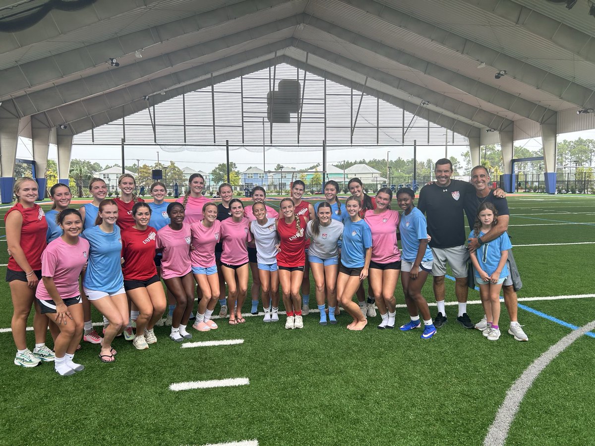 USJbruinsoccer's tweet photo. Bruins went to work over fall break. Great few days prep for the new season. Bruins host @halionssoccer in Region QF Thursday, 6pm.Thanks former Bruin coach @cleonardi76 &amp; daughter Lola, &amp; the beautiful campus of @orangebeach_soccer for their hospitality. Go Makos and Go Bruins! https://t.co/kHdbfDZcoS