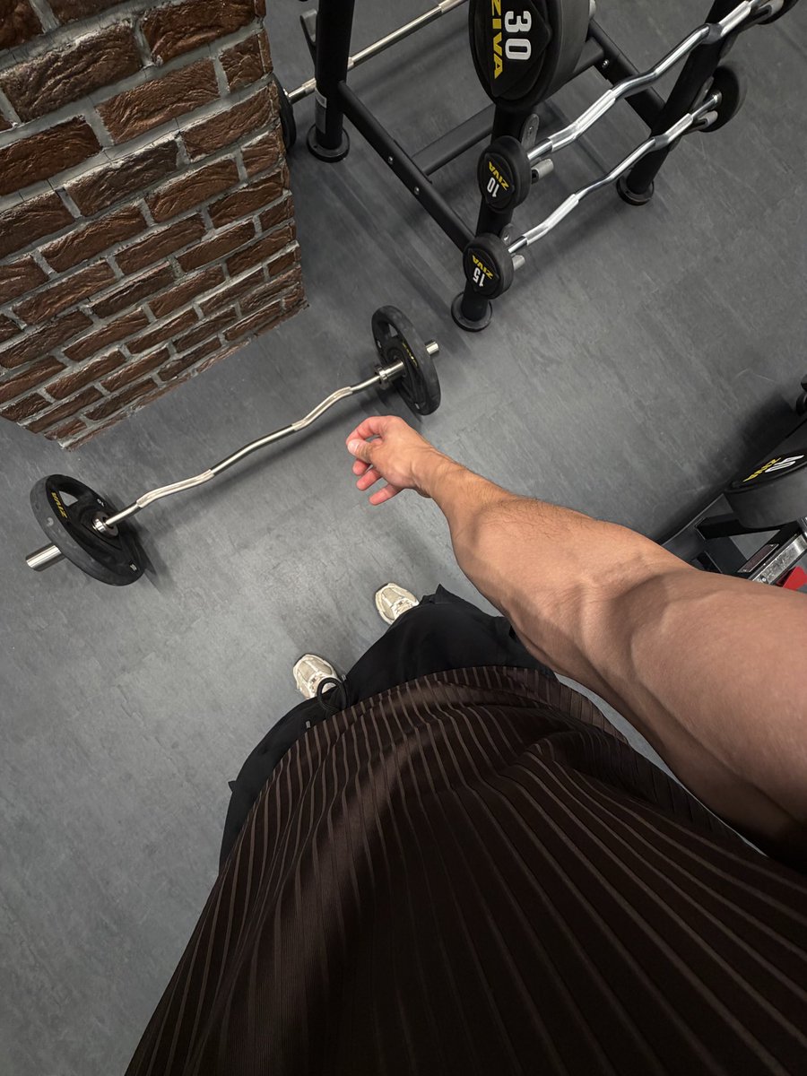 hheemmd's tweet photo. ✅🏋🏽 https://t.co/frO6bH5XsQ