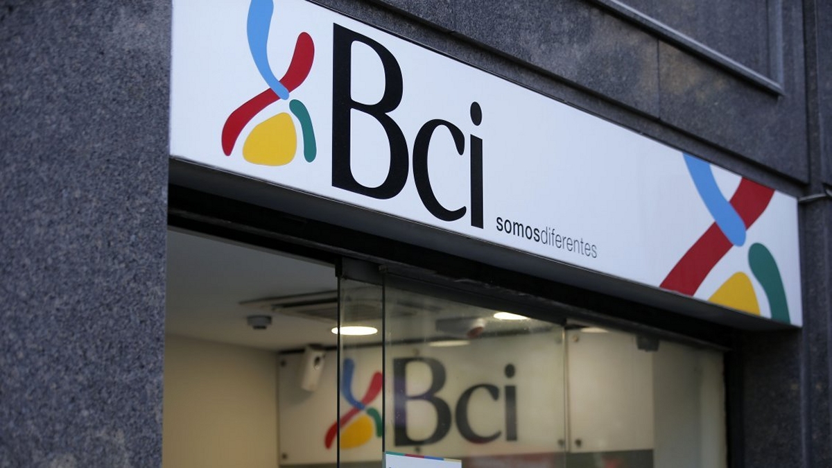 Cooperativa's tweet photo. Usuarios reportan problemas durante varios días en sitio del banco Bci https://t.co/7HUwGV5Dwf https://t.co/9fA8JR96fy