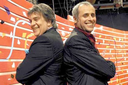polarisim's tweet photo. como me enloquece cuando una amiga me cuenta con lujo de detalles un chusmerío que hay en su otro grupo de amigos https://t.co/4R646Wrfmf