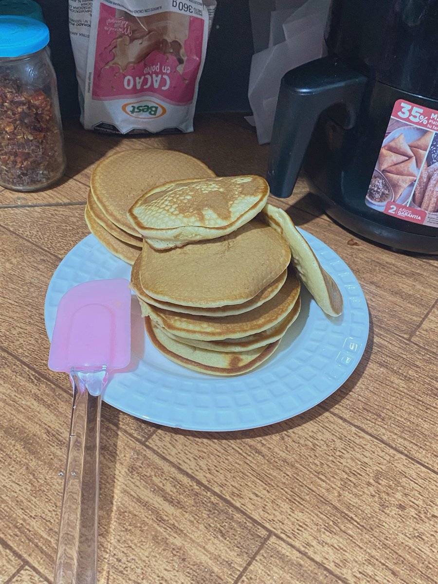 blluelipss's tweet photo. le dije q tenía hambre y me hizo hotcakes la amo tanto😭😭💞💞 https://t.co/ckq1TTmXQb