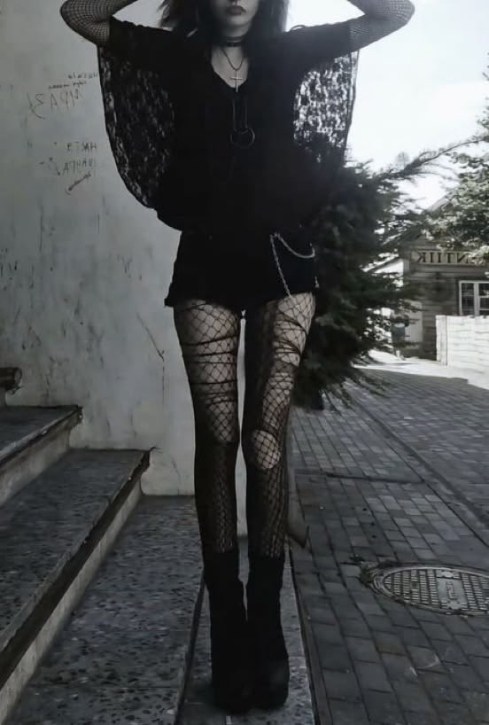 decayingdxll's tweet photo. I’d actually kill one of my oomfs to look like this https://t.co/mIRlzVud0m