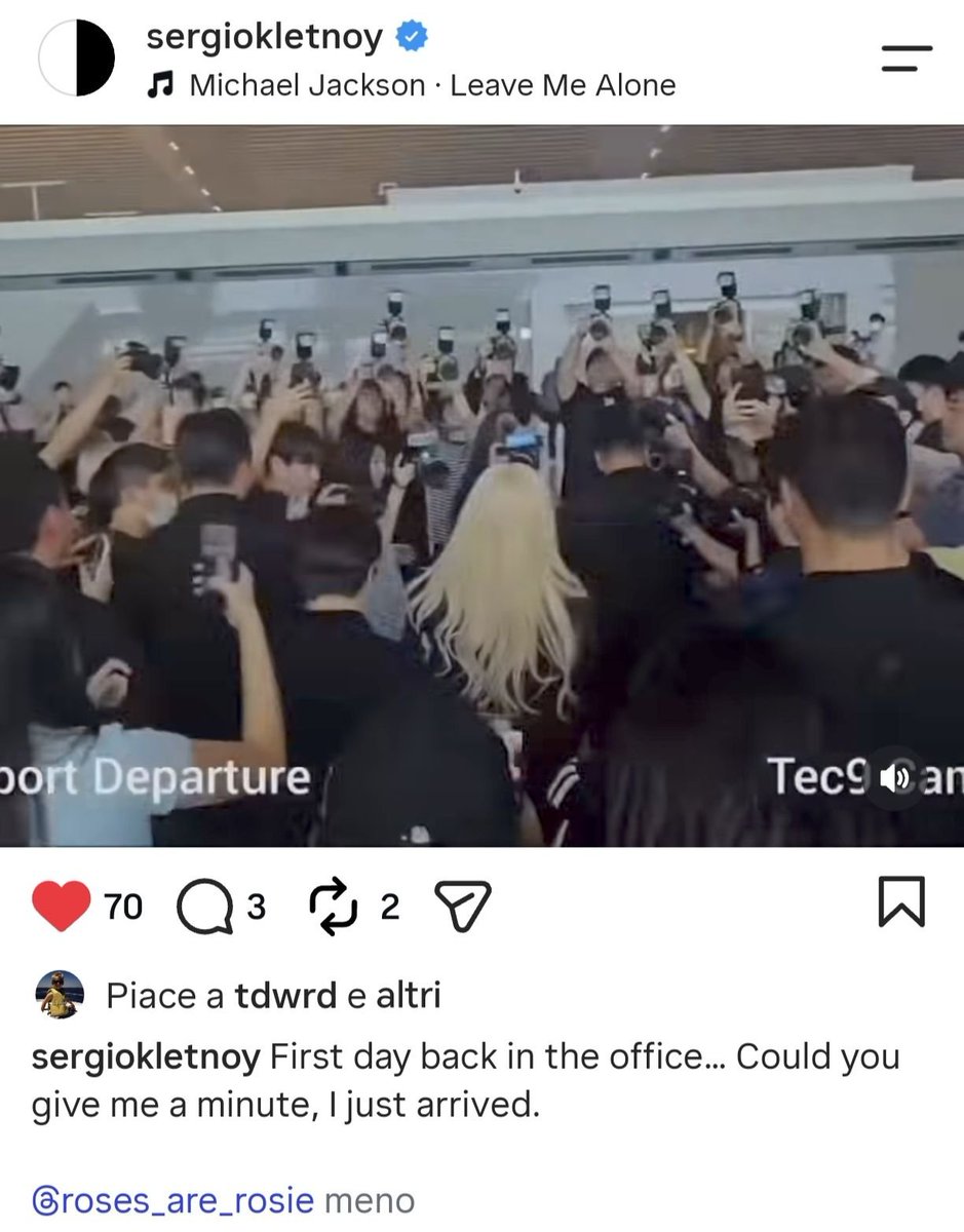 roseannesn1's tweet photo. Sergio Kletnoy, entertainment director at Vogue updated his Instagram with this Rosé airport video 😅 https://t.co/tCIsWdWEFJ