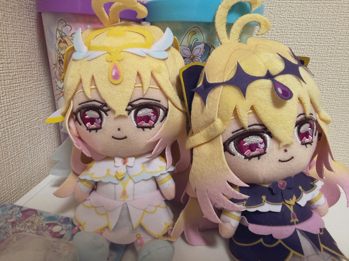 krus_illus's tweet photo. 昨晩駆け込みで3回目の映画たんぷりへ！
特典はアルカナ・シャドウでした！
アルカナちゃんのぬいも買えた😊 https://t.co/fbHjEI9poN