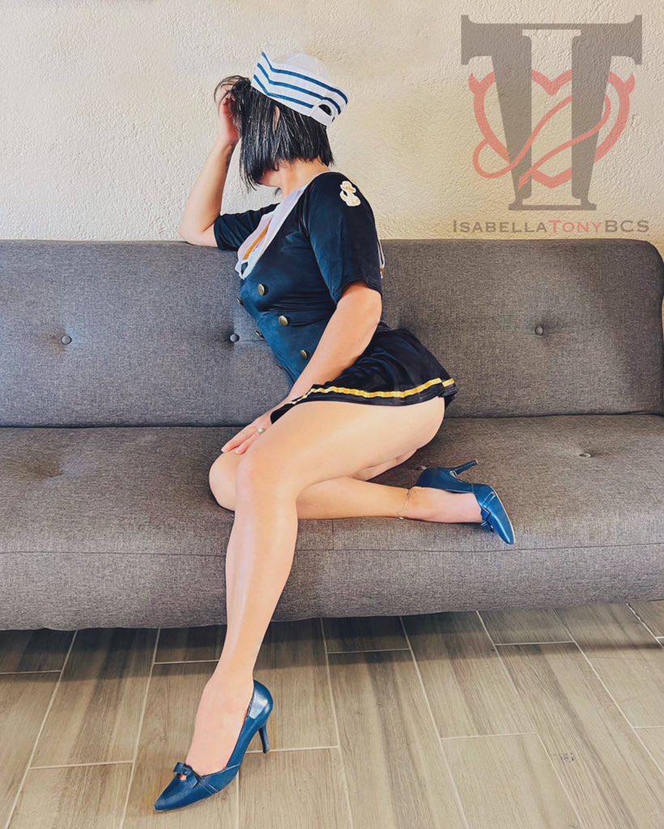 tus_aporteshot's tweet photo. Los 5tos participantes para la dinámica de #sexyhalloween 🎃 son la pareja @IsabellaTonySW 

Que nos comparten estas fotos de ella vestida como marinerita sexy ⛴️

Recuerden que si quieren que ellos sean los ganadores apoyen con sus ❤️ que eso determinaran al ganador del concurso https://t.co/ZessBaTyWb
