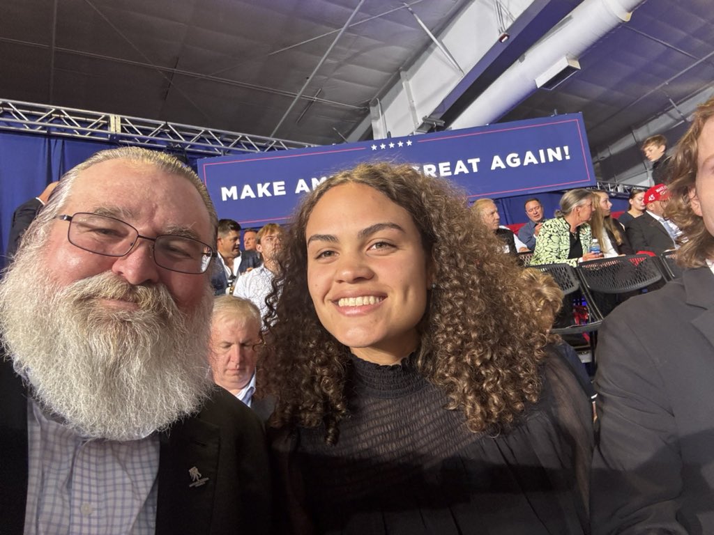 Beardvet's tweet photo. Some of my Favorite Patriots attending the President Trump Rally in Nebraska https://t.co/GqNKjTAZdj