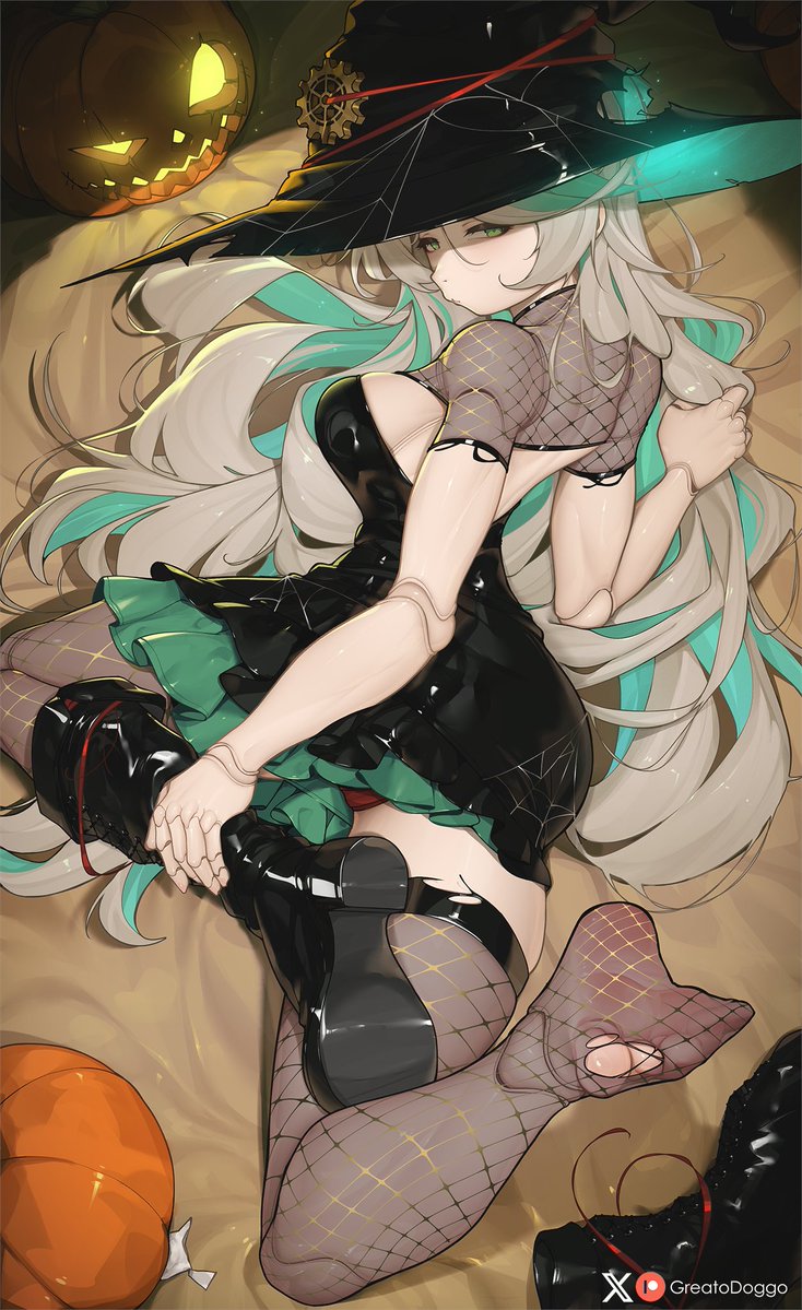 GreatoDoggo's tweet photo. a green doll for this halloween 😳 https://t.co/n9z1tjoO2J