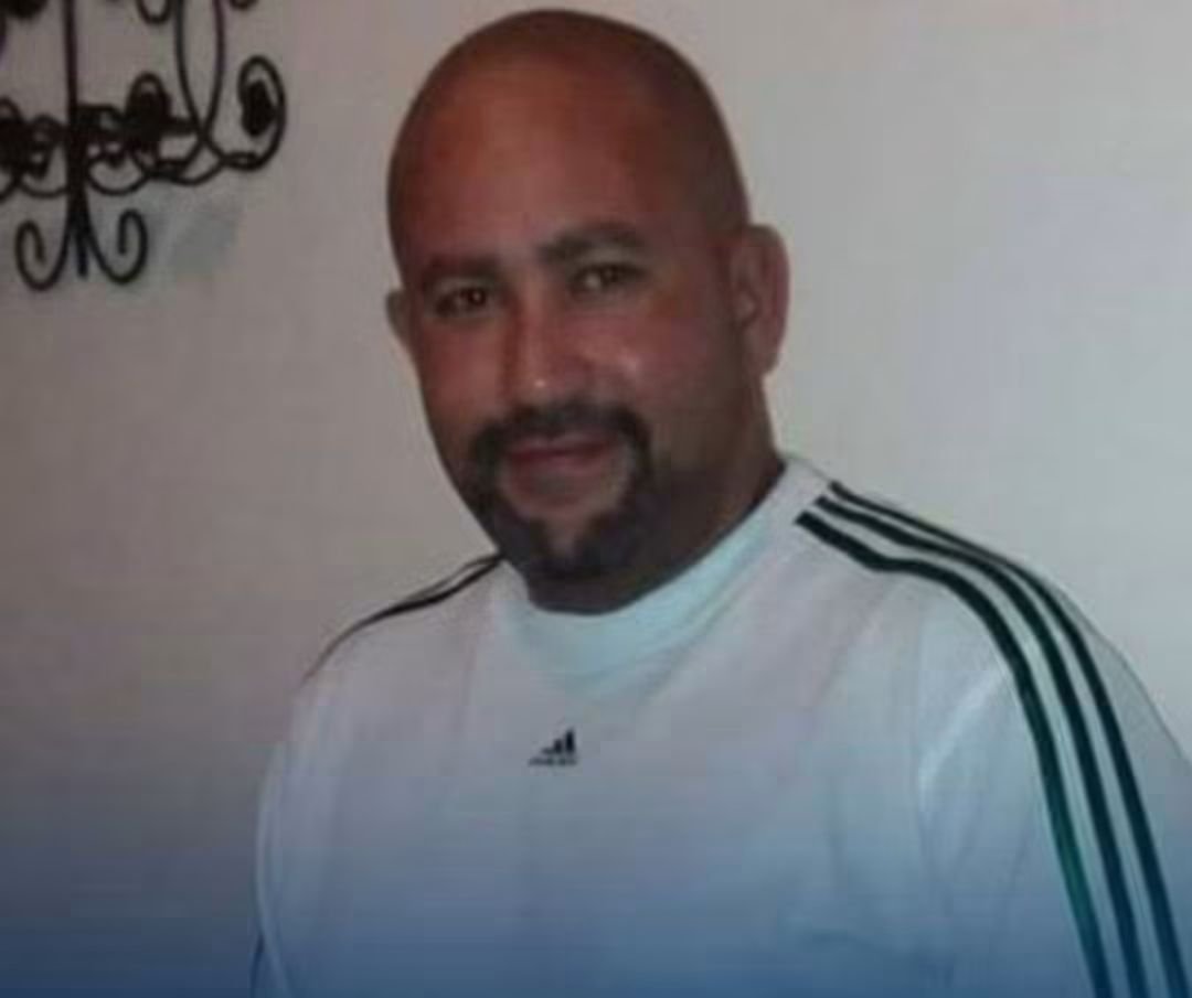 PONCENOTICIAS's tweet photo. PA' LA CÁRCEL❗ METEN PRESO A DON #ISMAEL POR ASESINAR A TIROS A SU VECINO EN DORADO 😬❗
https://t.co/NmuxZDi6Eb https://t.co/zct4pNz1KW