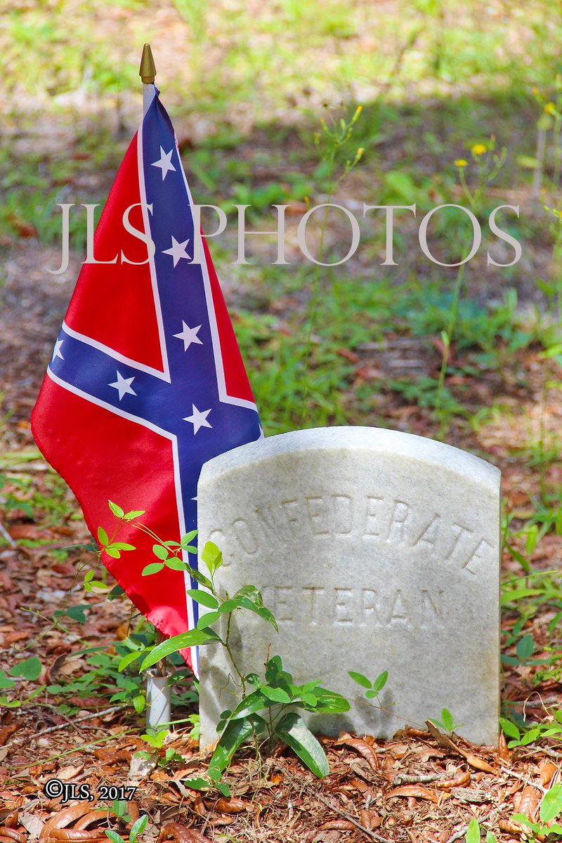 JLS1861's tweet photo. Grave of a Confederate Veteran
Darien, Georgia (2017)

https://t.co/SpxtfVSFYX https://t.co/JUfAdRFeDC