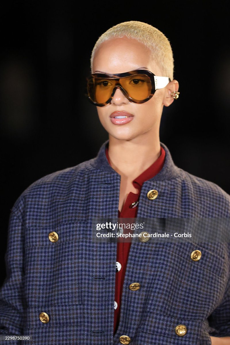 LegendaryLade's tweet photo. Singer Imani Imani attends the Chanel SS27 show!🔥 https://t.co/bvb3CCl9hw