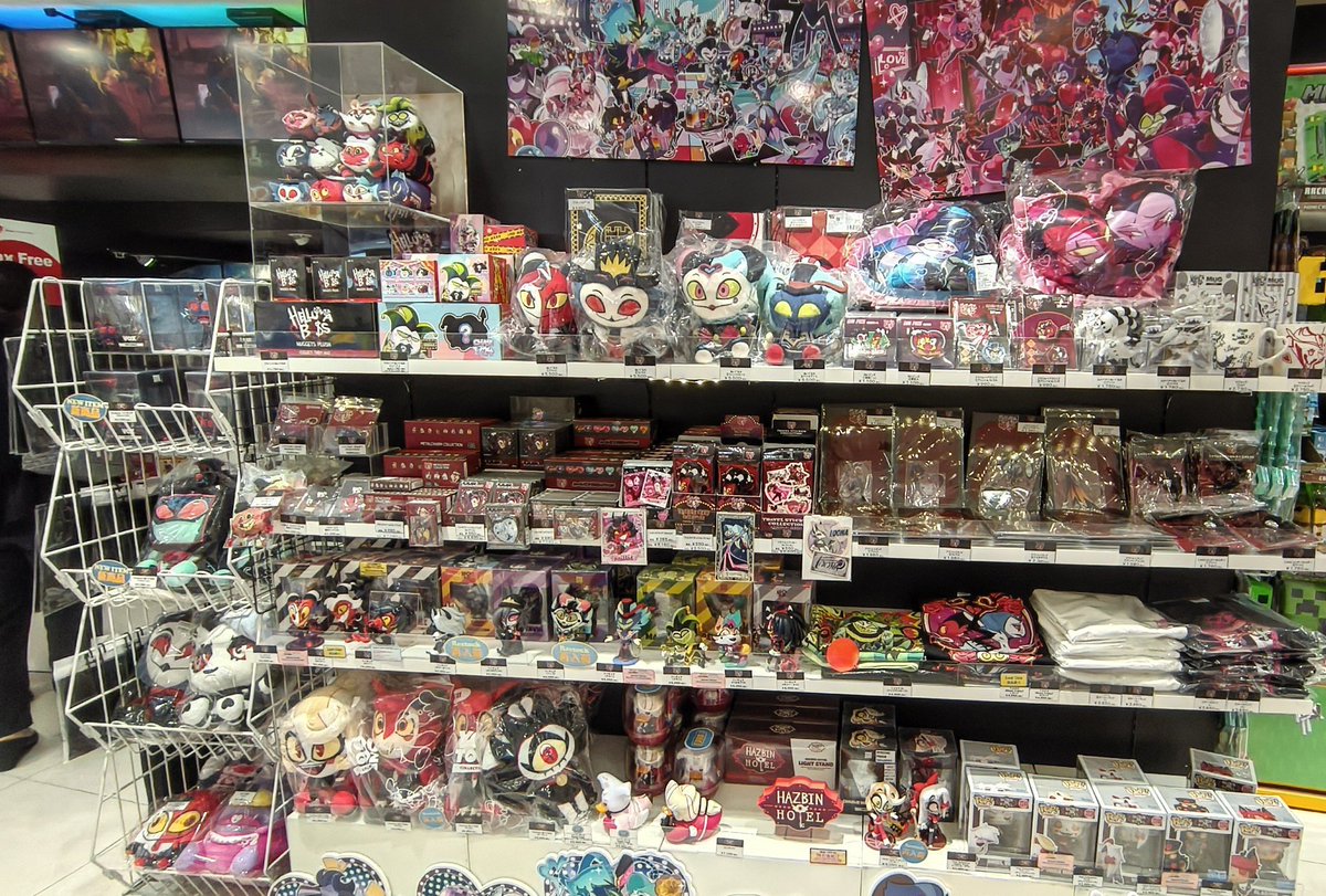 LetAnimesCook's tweet photo. A fan of Helluva Boss? If you're in Japan you can shop for Helluva Boss merchandise in person at @igs_ikebukuro in Ikebukuro Parco! It's a permanent shop and has lots to choose from.
@HELLAVERSE @IMPmurderpros
#helluvaboss #helluvabossedit #vivziepop #vivziepophelluvaboss https://t.co/9DbK9NHiiu