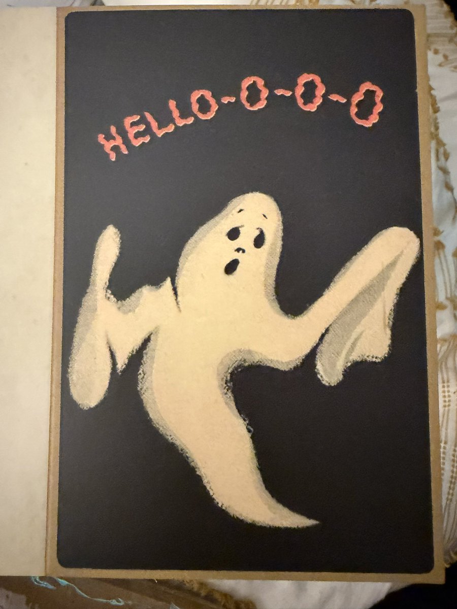 BarelyAshley's tweet photo. I’m writing out your Halloween cards and some of you are getting Taylor Swift friendship bracelets with them at random. 😅😅 https://t.co/t1rPYR33HW