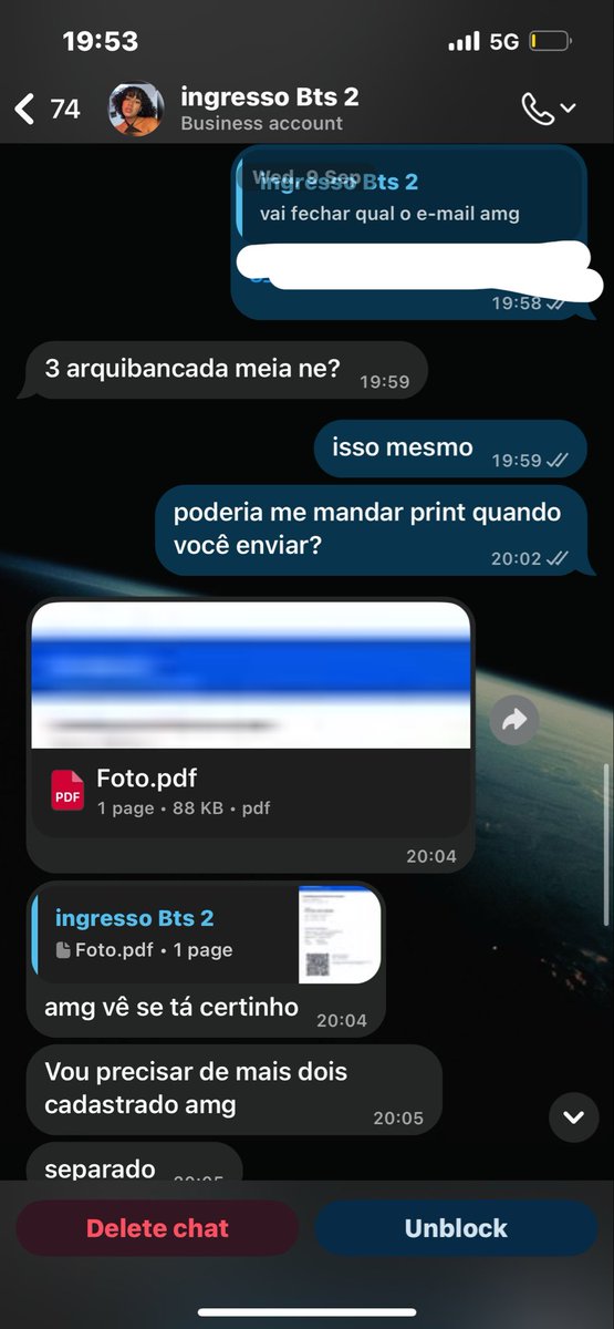 thvantsz's tweet photo. @sxsantsxx gente é golpe, ela usou outro número tentando me dar golpe no começo de setembro então tomem cuidado, ela mandou isso da outra vez fingindo ter  transferido (escreveu world errado e deu na hr pra ver q estava tendo alguma coisa errada) e o QR code mexeu no email da minha mãe https://t.co/7uyouflvgf