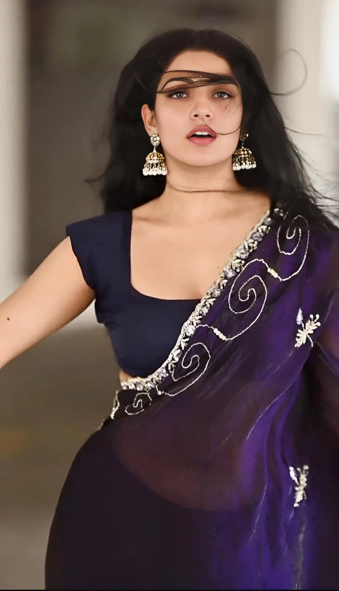 Omega191918's tweet photo. Avantika Mohan — grace, beauty, and a presence that owns the timeline. ✨🔥
#AvantikaMohan #Trending #Viral #XTrending #Explore https://t.co/oPr42cheSZ