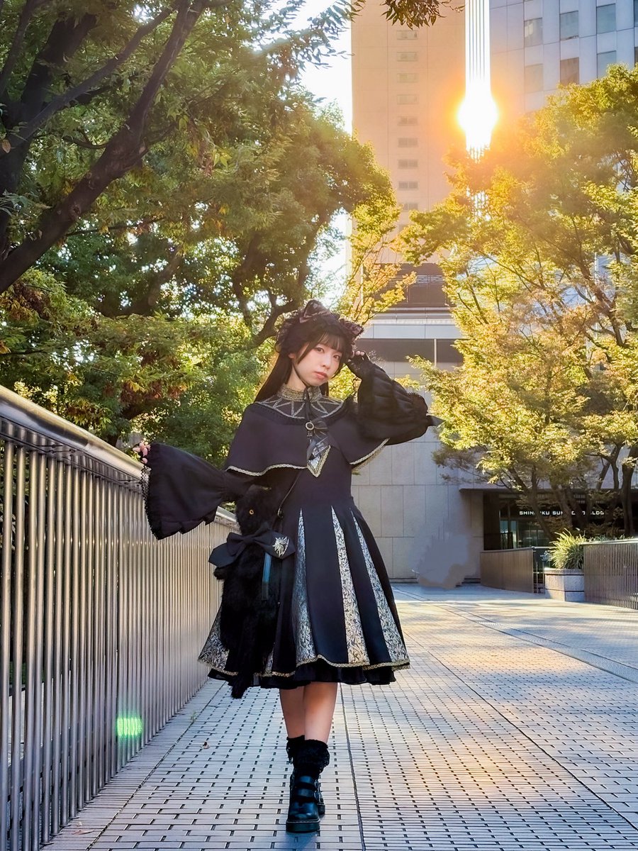 mk_minimofu's tweet photo. ゴスロリマーケットDay1💛🖤
おろしたバステトにぜひ合わせたいと思いまして！ https://t.co/gRCLYdULPE
