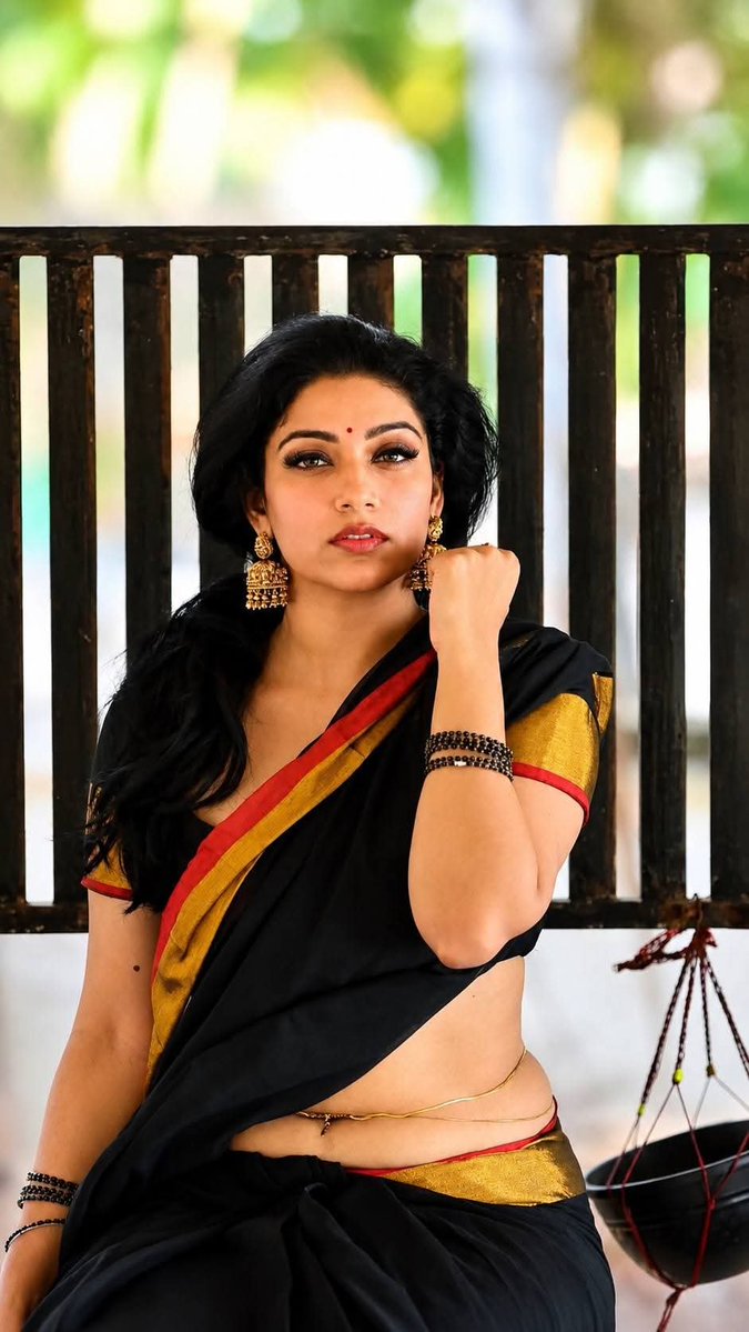 Omega191918's tweet photo. Avantika Mohan — one frame, endless reasons to stop scrolling. ✨🔥
#AvantikaMohan #Viral #Trending #XTrending #FYP #Explore https://t.co/EHaLOCcAKB
