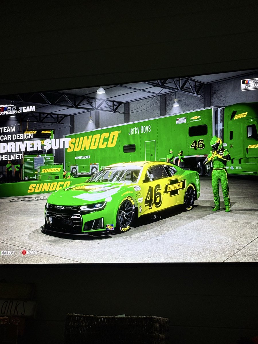 Jack_Gold3n's tweet photo. @NASCAR26TheGame https://t.co/TlzvjmLAeJ