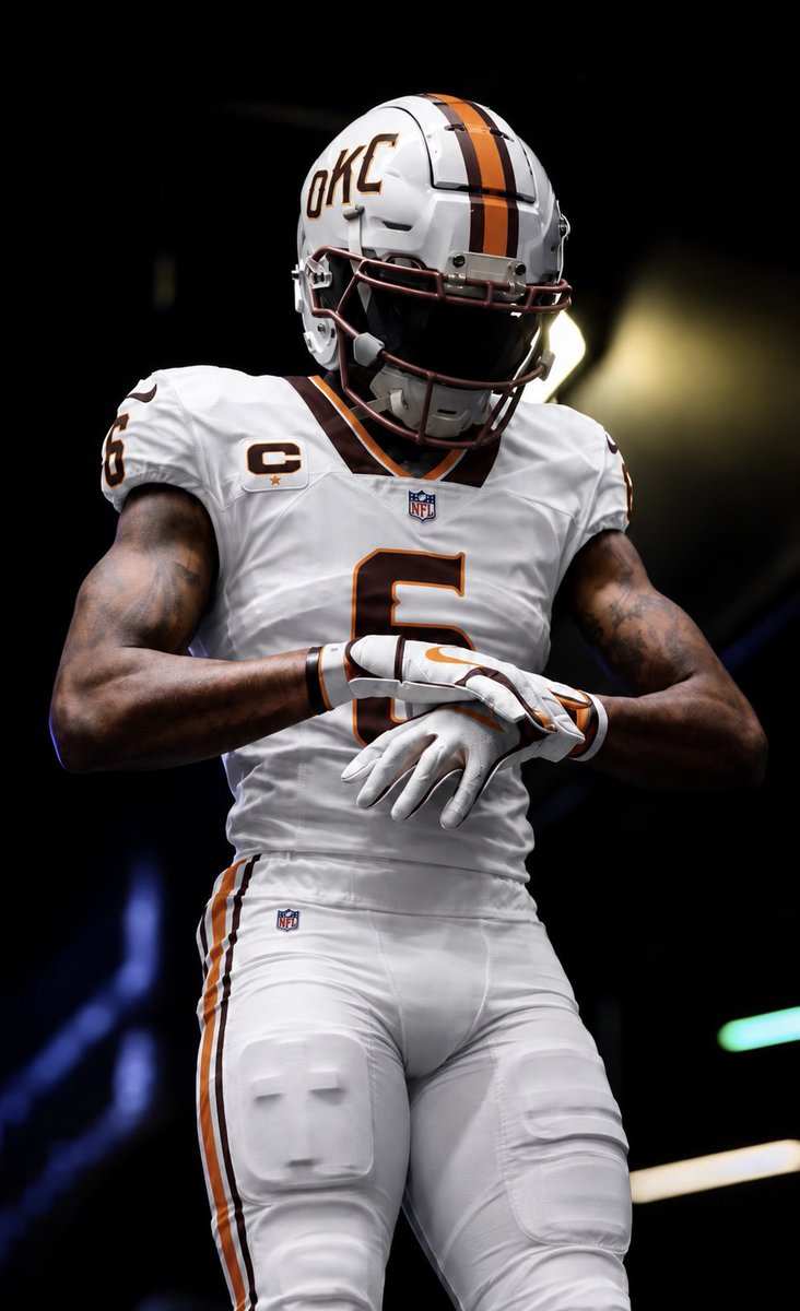 NFLEarth1610's tweet photo. Alright it’s been a topic of discussion on uniform twitter so I want your two cents. 

Whiteout uniforms.. love em? Hate em? Somewhere in the middle?

I think when there’s enough other visual interest like multiple colored stripes it works. What say you? https://t.co/FUCplr23Pc