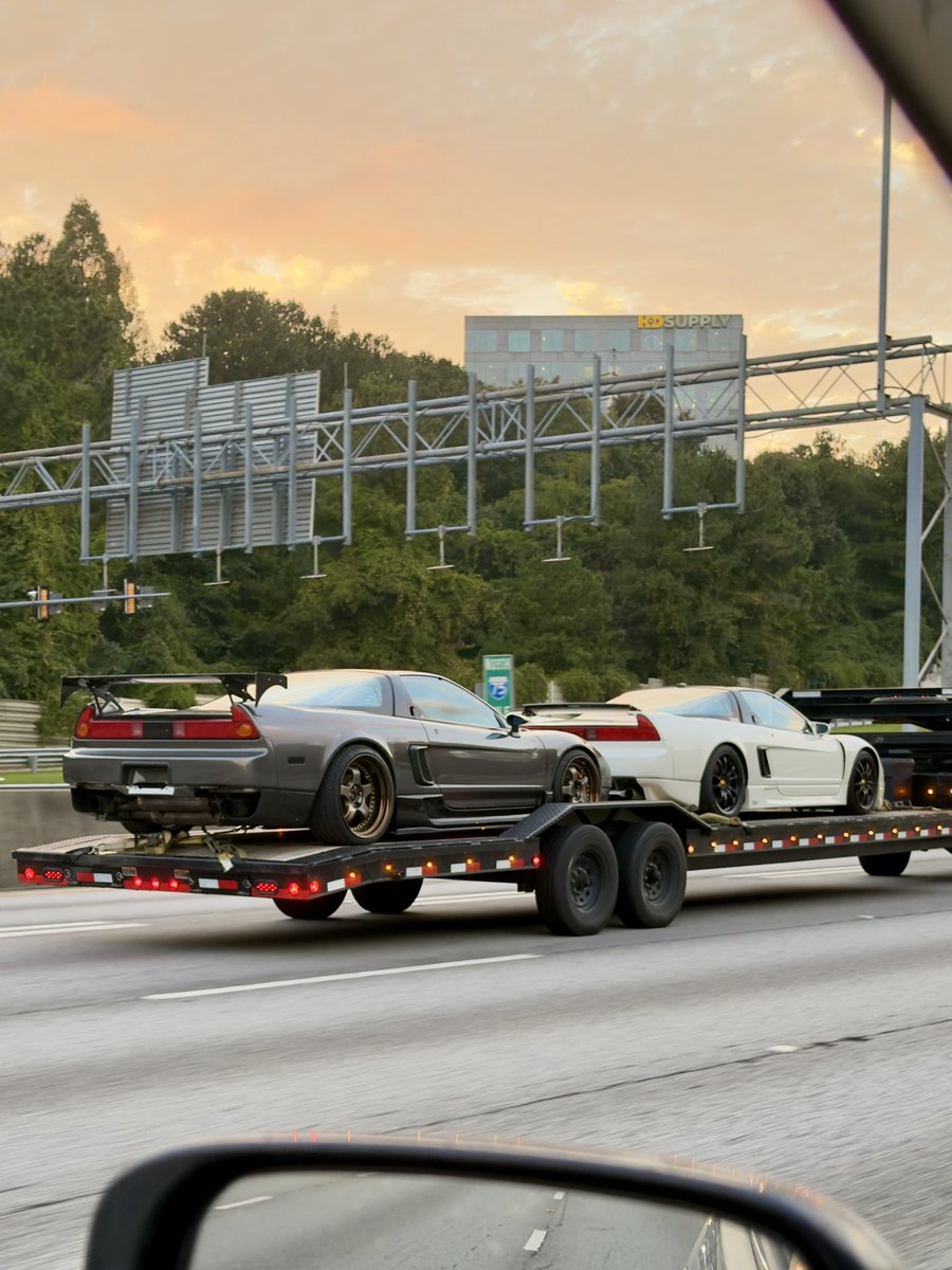 horsepower's tweet photo. Seems to be a good day for car spotting https://t.co/RT6wOvGzGh