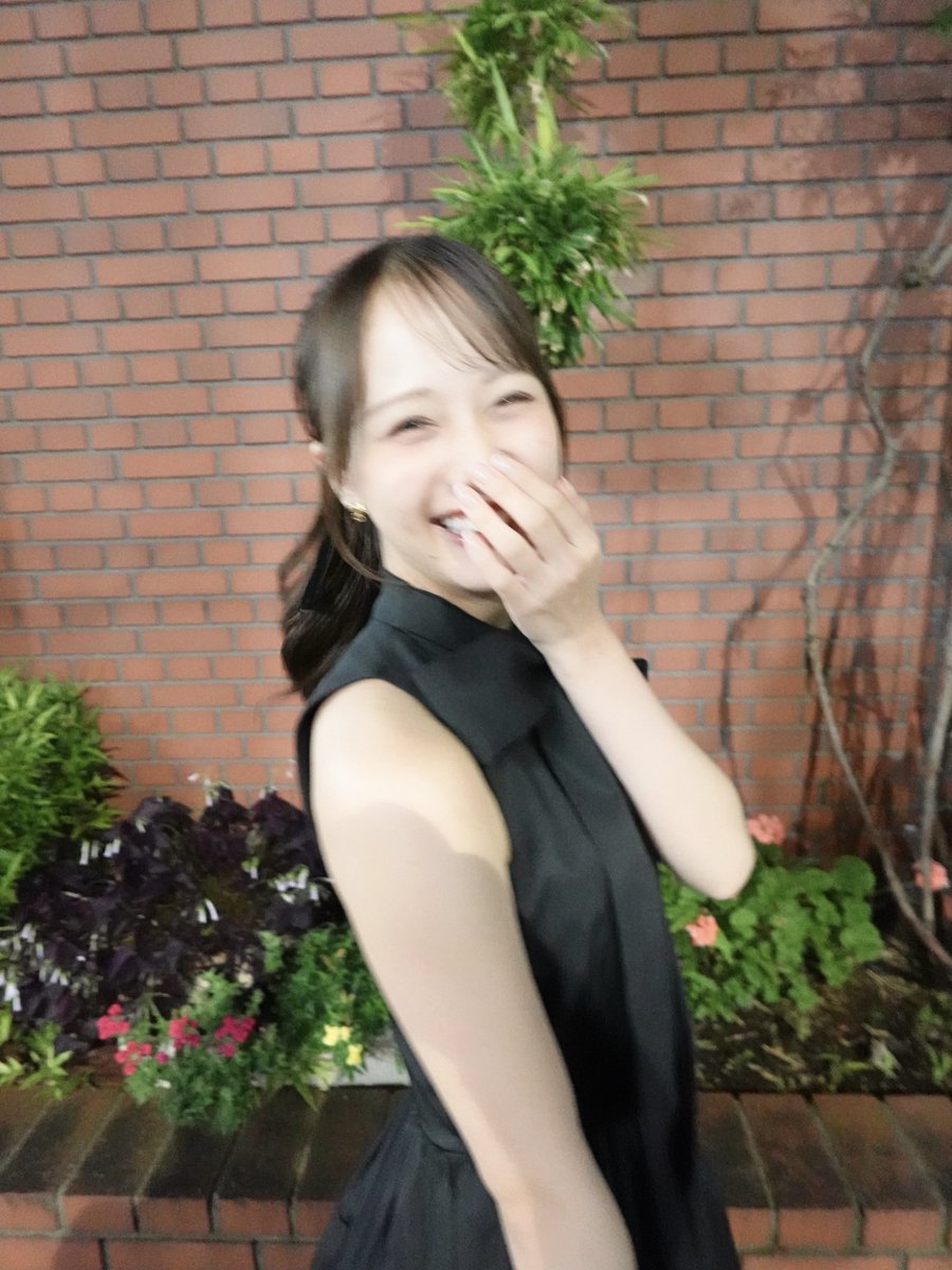 mao_asaoka227's tweet photo. 本日お誕生日を迎えました！🐈

22歳も私らしく笑っていられるよう、努力を怠る事なく全力で頑張ります❤︎

いつも沢山の愛をありがとう〜！
 #ナナニジ https://t.co/0XEW3QjvhZ