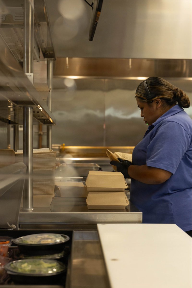 MCIWPendletonCA's tweet photo. The drive-thru at the 62 Area dining hall is opened at MCB Camp Pendleton, Calif., Oct. 1, 2026. The opening of the drive-thru provides Marines and sailors access to improved food services and an enhanced quality of life. (U.S. Marine Corps 📸 by Sgt. Davin Tenbusch) https://t.co/Ia0ThCtwsb