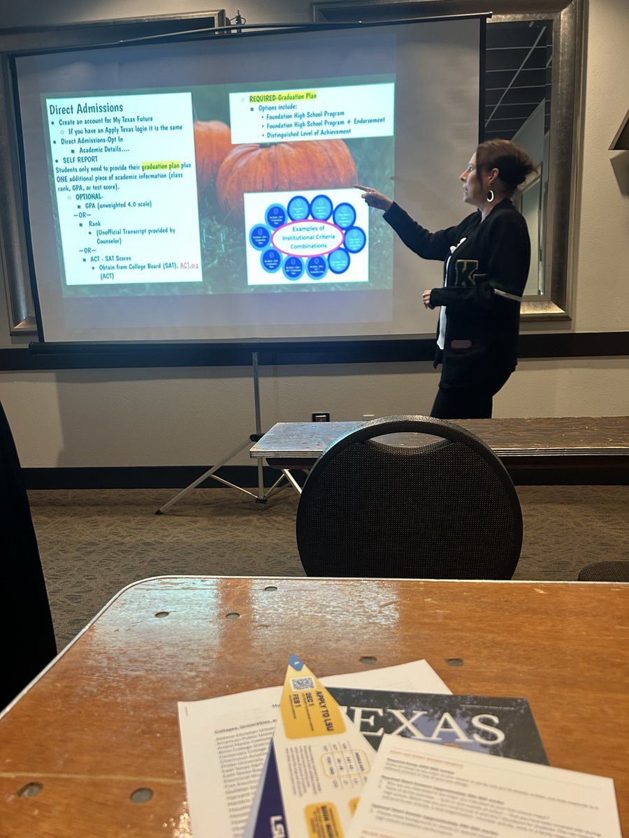 KParkCounselors's tweet photo. Mrs. VanHorn presenting on college admissions and scholarships! 

#WeAreKPark https://t.co/IGBjWPEhXS