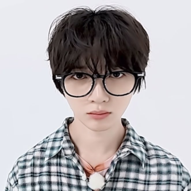 bamgyuuucito's tweet photo. yes they’re the same ^___^ https://t.co/1fVCp1fMkm