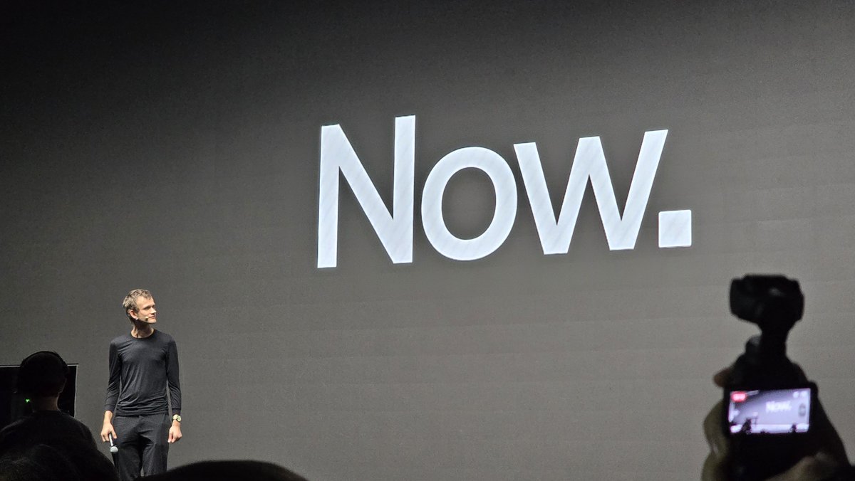 _TBlockchain's tweet photo. The best event @okx  present #okxnow https://t.co/PsuFSzWgSc