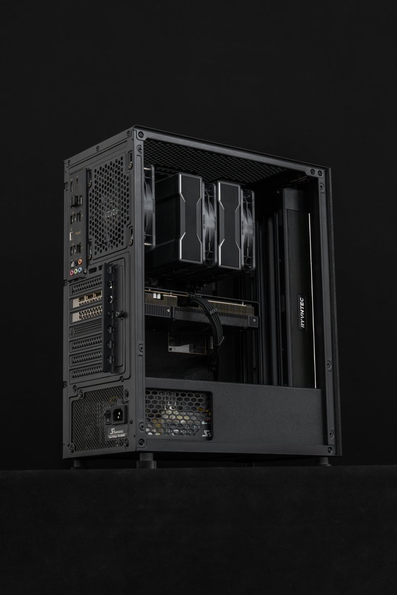 Aguel_design's tweet photo. Collab with Ryvntec
New awesome cooling solutions
Airjet 360 crossflow fan is nice way to move air 👌🏻 https://t.co/7Gtt7Plk1M