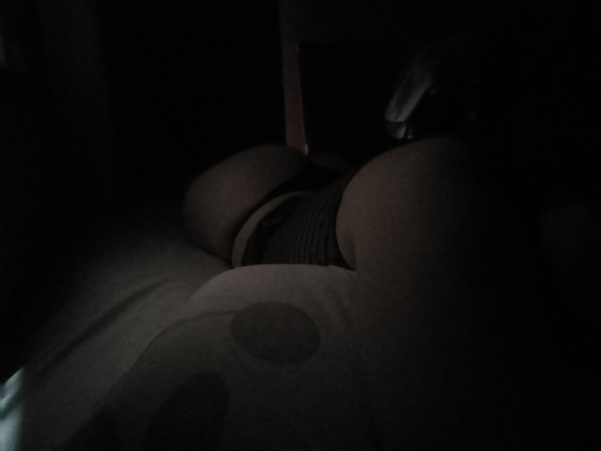 _jjkxthv_'s tweet photo. me siento tan sola https://t.co/eP8QmXSQwi