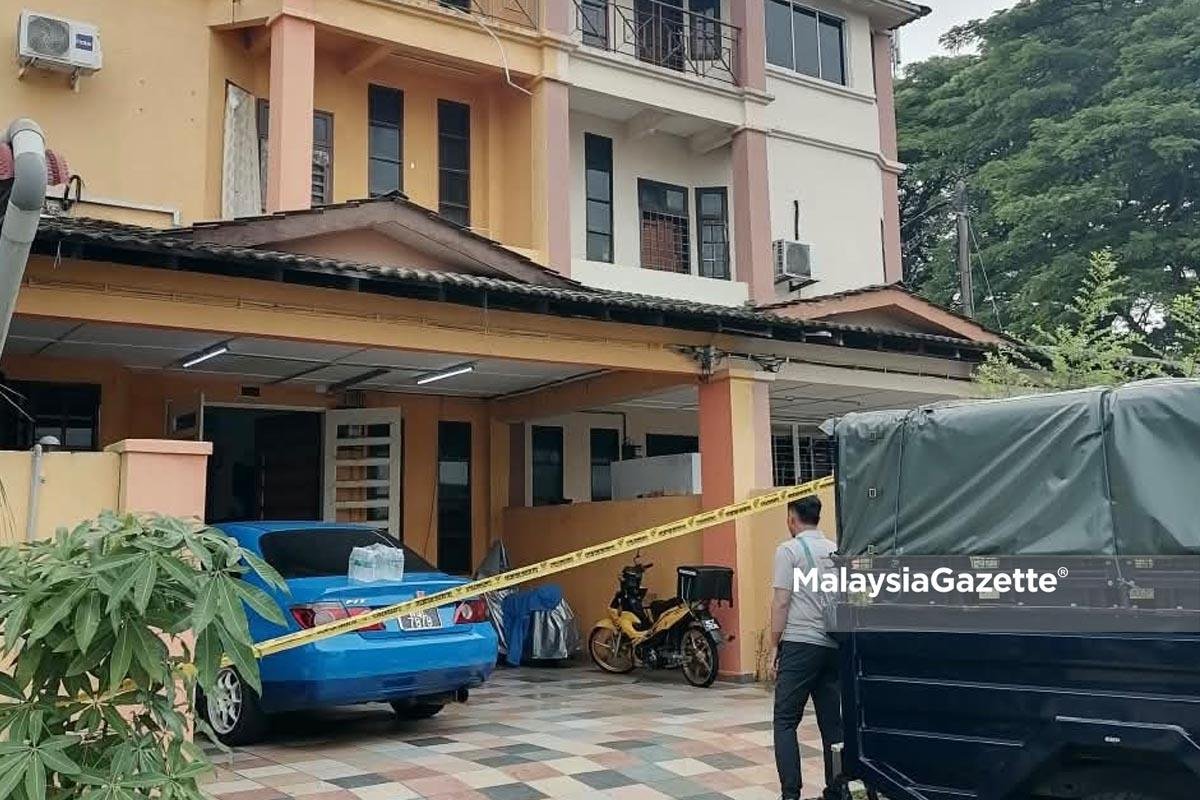 rahim8k's tweet photo. Seorang pelajar wanita berusia 19 tahun dilaporkan maut selepas dipercayai dibunuh teman lelakinya dalam kejadian kira-kira jam 4.32 pagi tadi.

credit @MalaysiaGazette https://t.co/FrAInxMvGi