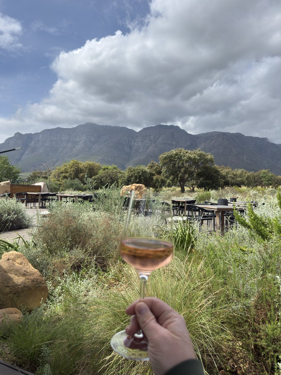 Ashblox's tweet photo. Stellenbosch for the week with my beautiful daughter. https://t.co/u33TSTK6md