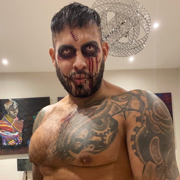 OtroCompa's tweet photo. Que me tomo unas beers y zas que me quedo bien pinches caliente. Los compas no jalarón a la orgy. ¡Ora el pedo es como me bajo lo arrecho? O de plano sigo chupando y ahí que se baje cuando se le de su inche gana. ¡Psss ya que! Gay, Bisex, Heteroflexible, todos son bien recibidos. https://t.co/Mc07bp7TIt