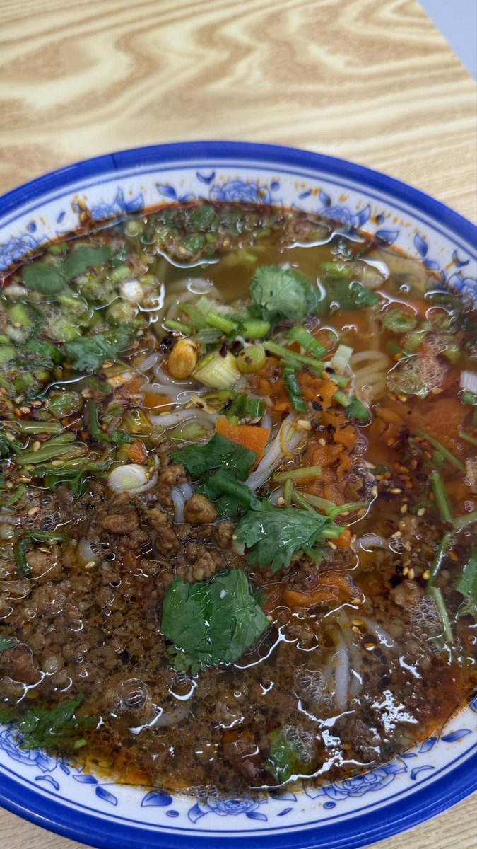 mstand_T's tweet photo. Day.821

早餐：无
午餐：美式➕蛋糕
晚餐：米线➕土豆丝➕鳜鱼

今日运动：无 https://t.co/OA6ppvlzxn