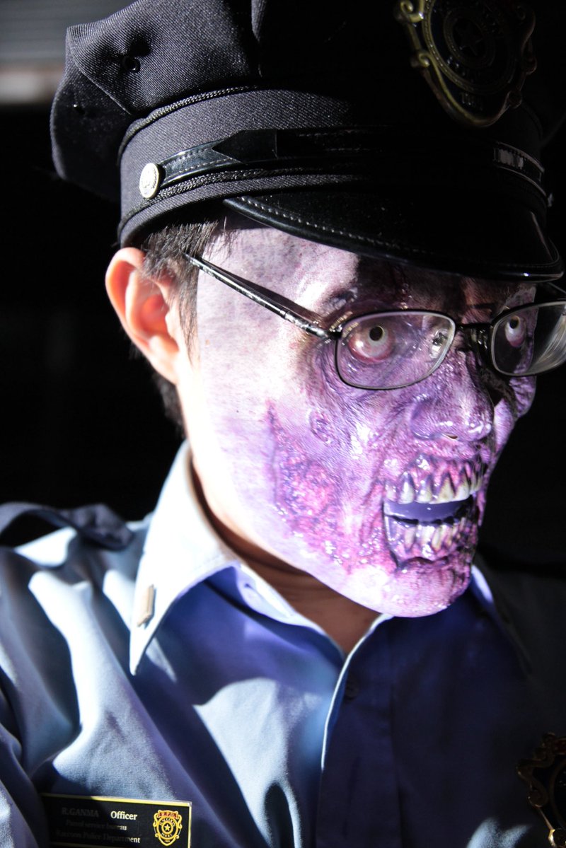 y_ganman4's tweet photo. Zombie Cosplay

バイオハザード/Resident Evil 

暗闇の屍者

#バイオミーティング 
#REBHFun https://t.co/s3etIDLQAn