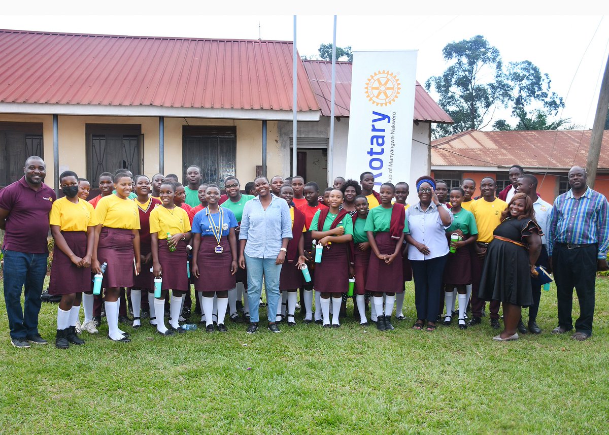 rcmanyangwa's tweet photo. During our offsite fellowship last Friday, we witnessed transition  of leadership at Nakwero SS Interact Club.

Congratulations to the outgoing leaders for your service, and best wishes to the incoming team!
#Interactclub
#Rotary 
#ServiceAboveSelf https://t.co/NBeJRAX8r8