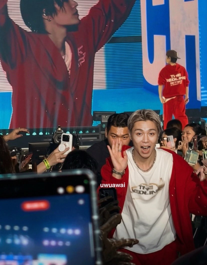 uwuawai's tweet photo. tiga foto ini vibes nya bener” ARTIS BESAR bangetttt https://t.co/gh4vig7wuT