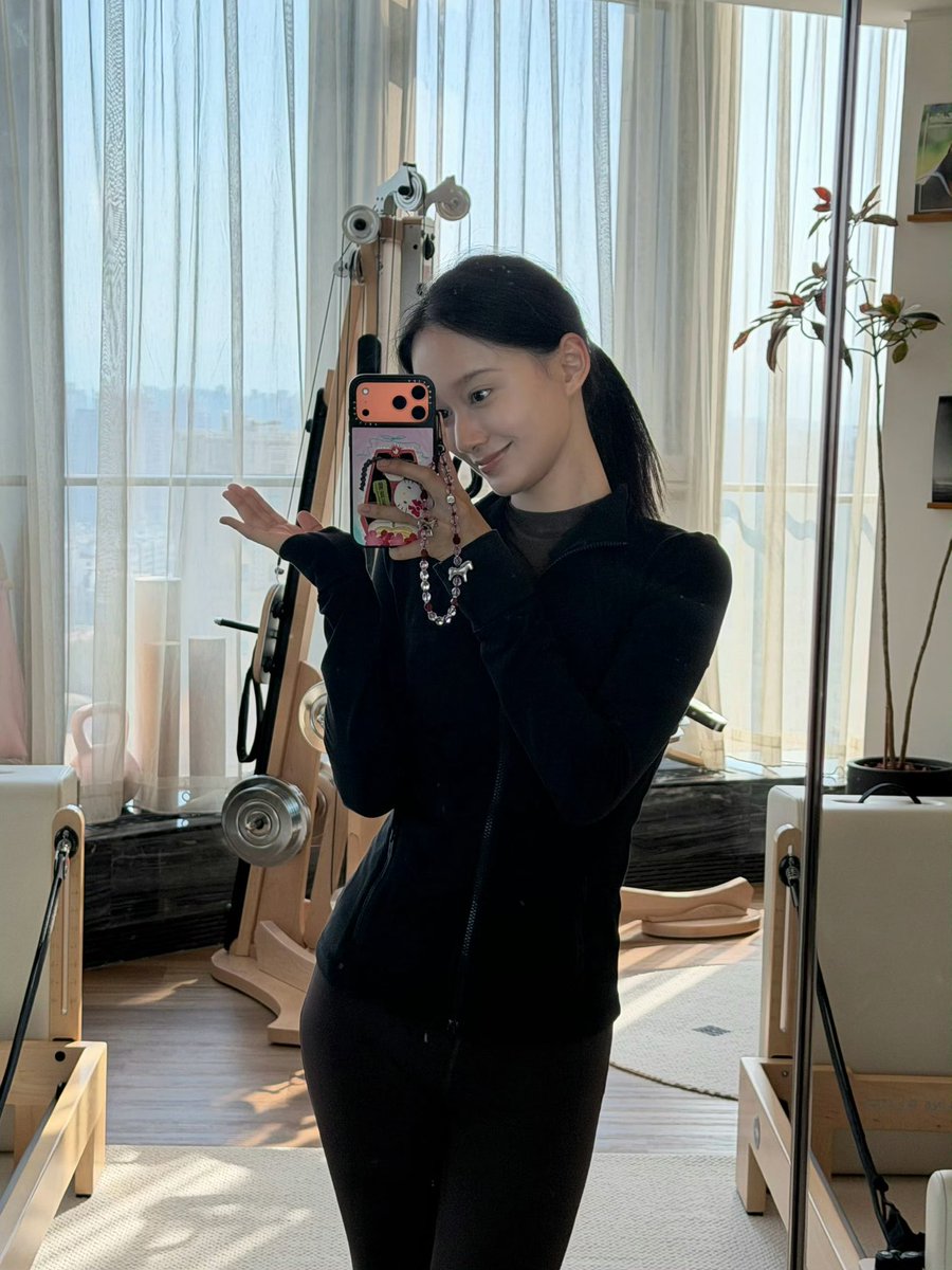 xiaameng's tweet photo. 🍵🧘🏻‍♀️..
pilates session. https://t.co/jLHN3dflYO