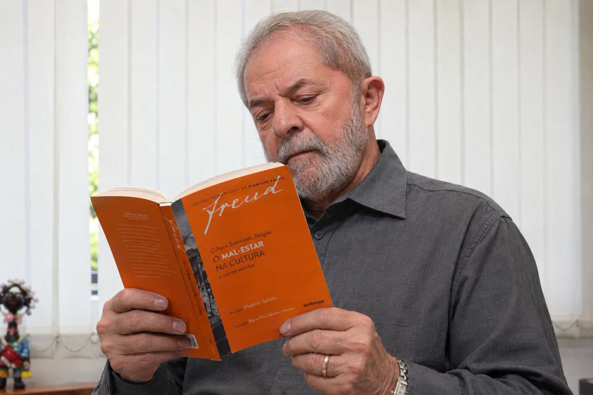 sint0ma's tweet photo. histéricas com lula https://t.co/zJTUtDg7dH
