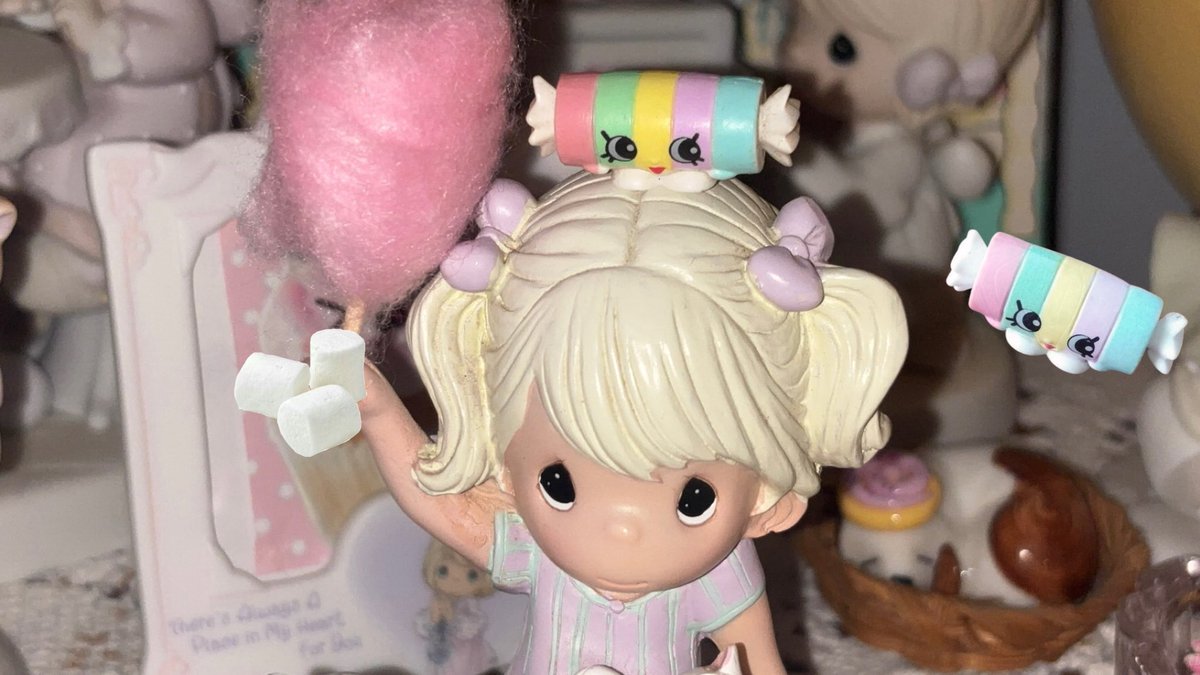 funfettj's tweet photo. 🍬🍬 https://t.co/anOCSsuodg