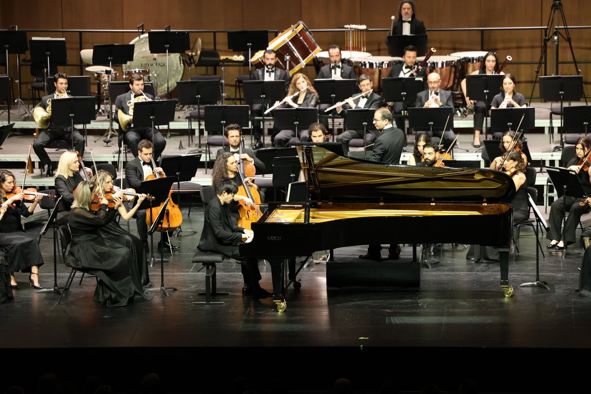DplmtcObserver's tweet photo. ‘CONCERT IN ISTANBUL BY SOUTH KOREAN PIANIST YEKWON SUNWOO’
As part of the ‘Culture Route Festival’, a concert by the South Korean pianist Yekwon Sunwoo was held, organised by the Korean Cultural Centre in collaboration with the Ministry of Culture and Tourism and the Istanbul https://t.co/8MfaoAR8K5