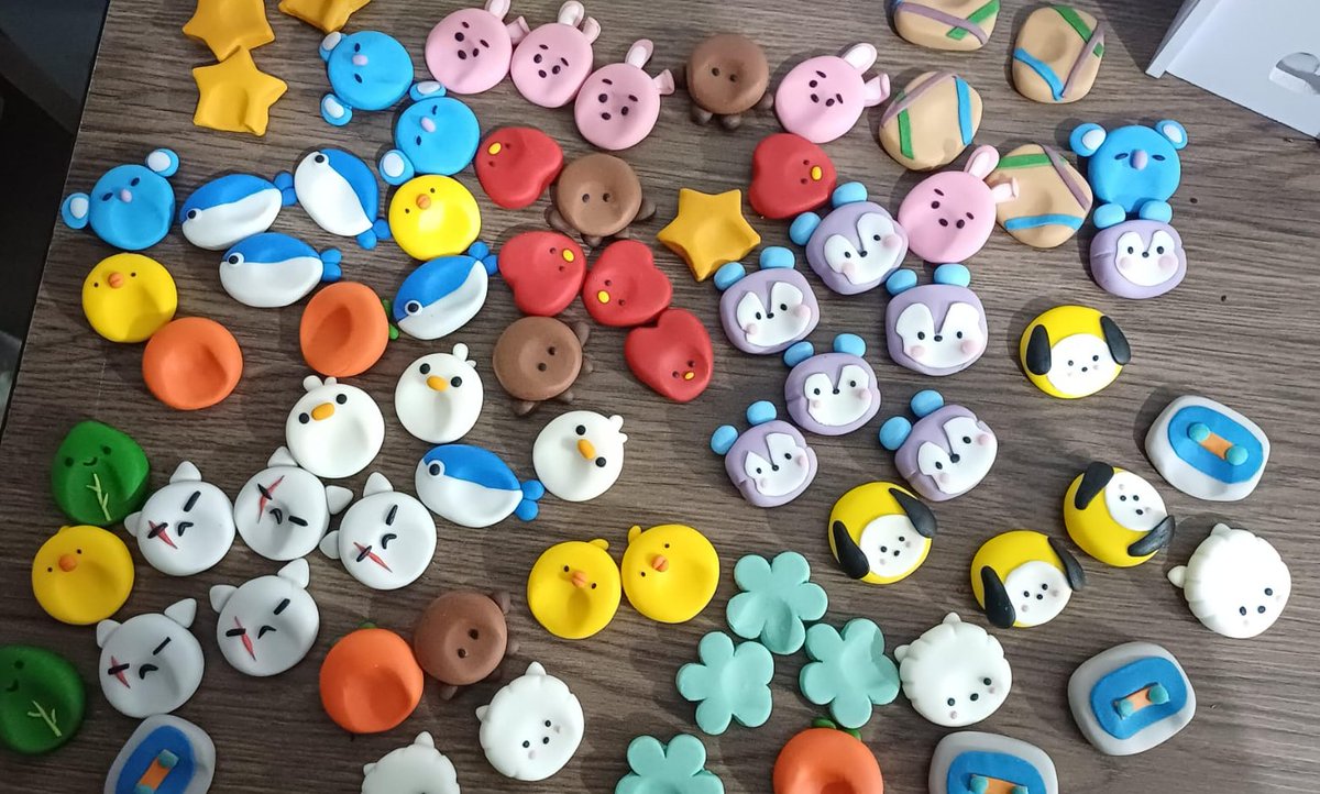 knjspe's tweet photo. avanzando freebies (worry stones) para las armys de mierda q van el 9 💌 https://t.co/sHjrvcyAbd